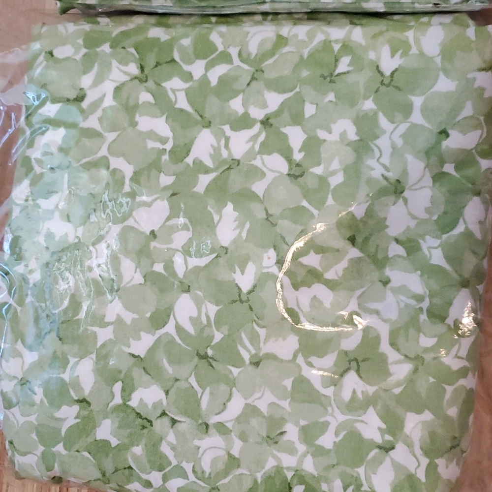 Tommy Hilfiger Hydrangea Petal lined curtains - 4 panels